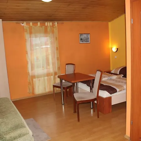 Zagroda Agroturystyczna Wiecha Kır Evi Mieroszow