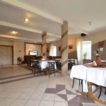 Zagroda Agroturystyczna Wiecha Mieroszow