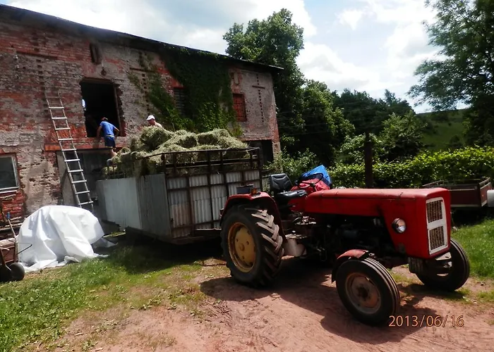 Летний дом Zagroda Agroturystyczna Wiecha Mieroszow